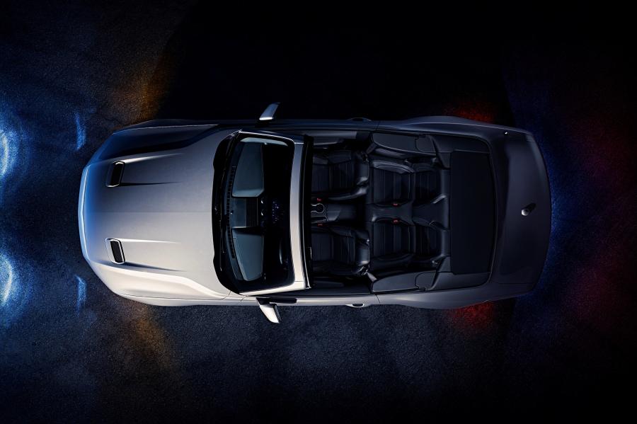  Ford Mustang GT Convertible 2017 года  (NA) (фото 2 из 7)
